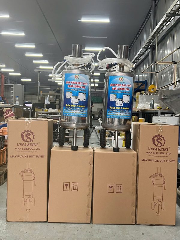 Máy Phun Bọt Tuyết Vinaseiki 40L: Nâng Cấp Dịch Vụ Với Công Suất Mạnh Mẽ